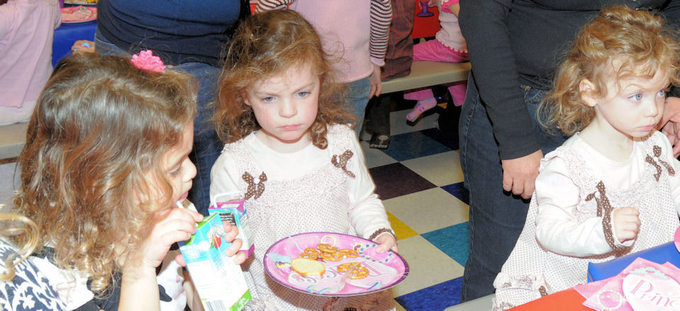 birthday55.jpg.... Ella-Rose Turns 4